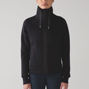 Lululemon Kick the Cold jacket